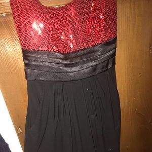 Short black and red dress